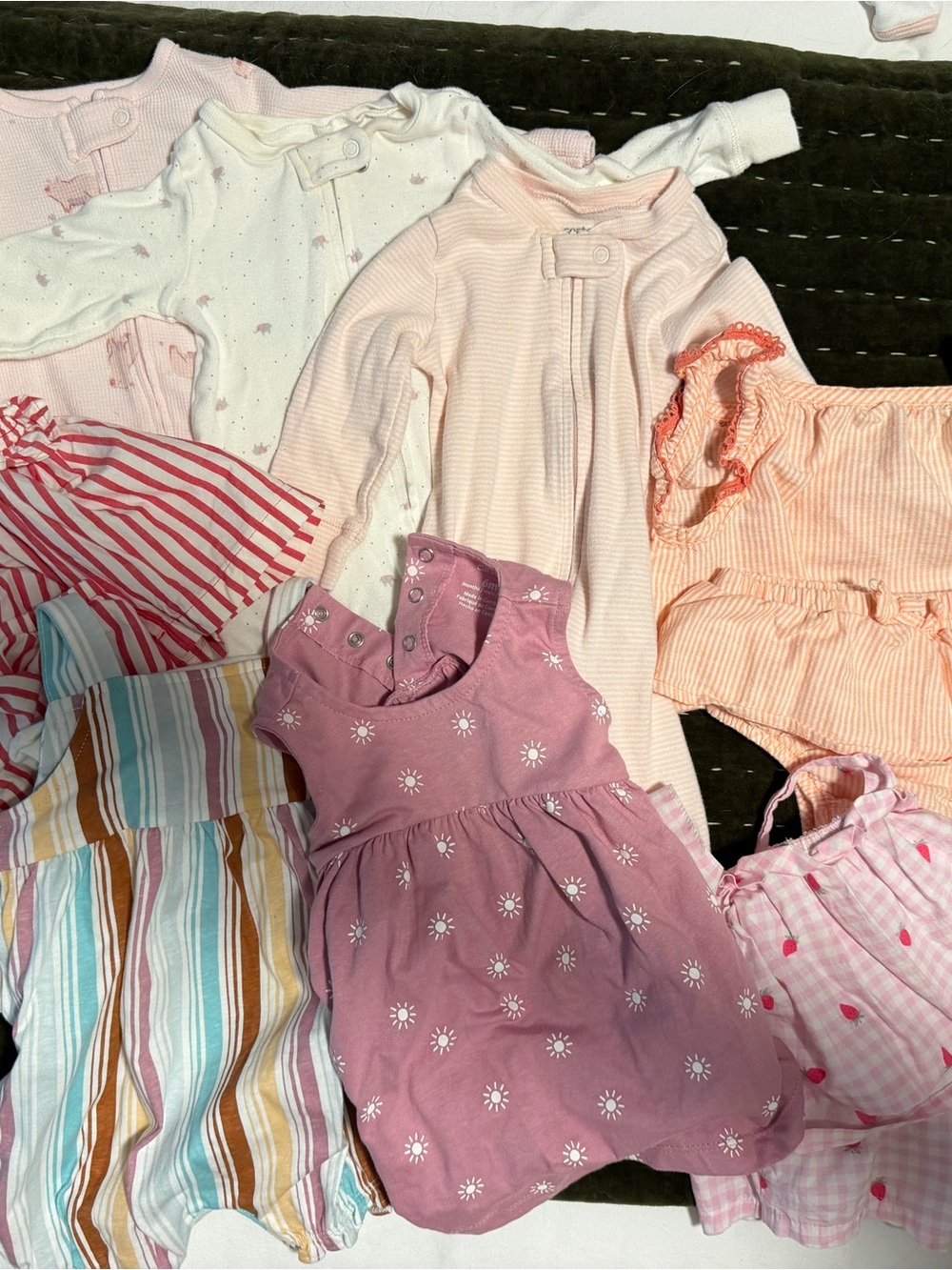 Carters 6M bundle - 3 sleepies, 5 outfits